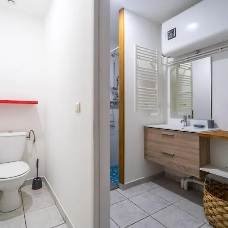 Apartment Charmant Appartement Refait A Neuf Avec Garage *