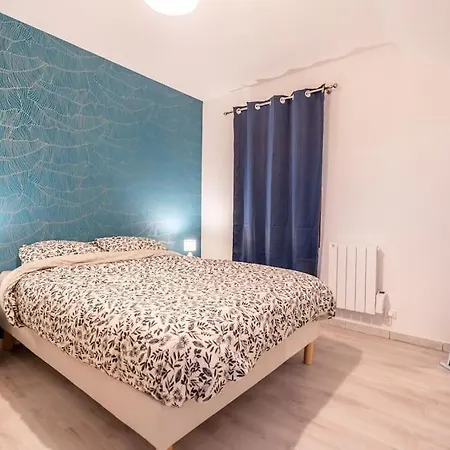 Charmant Appartement Refait A Neuf Avec Garage Διαμέρισμα Μπερζεράκ